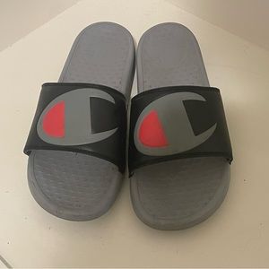 Champion | Slides | Sz 11 Men’s | Used